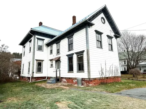 324 Cliff Street St. Johnsbury VT 05819