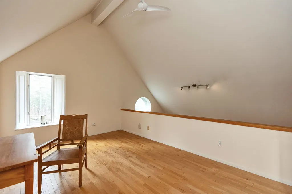 6 Mottau Drive Lyndeborough NH 03082