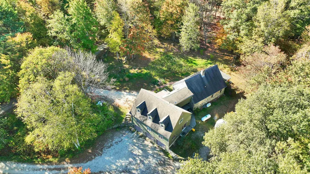 6 Mottau Drive Lyndeborough NH 03082