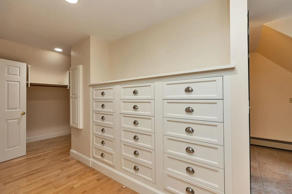 6 Mottau Drive Lyndeborough NH 03082