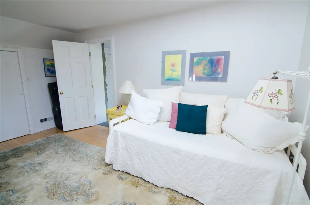 6 Mottau Drive Lyndeborough NH 03082