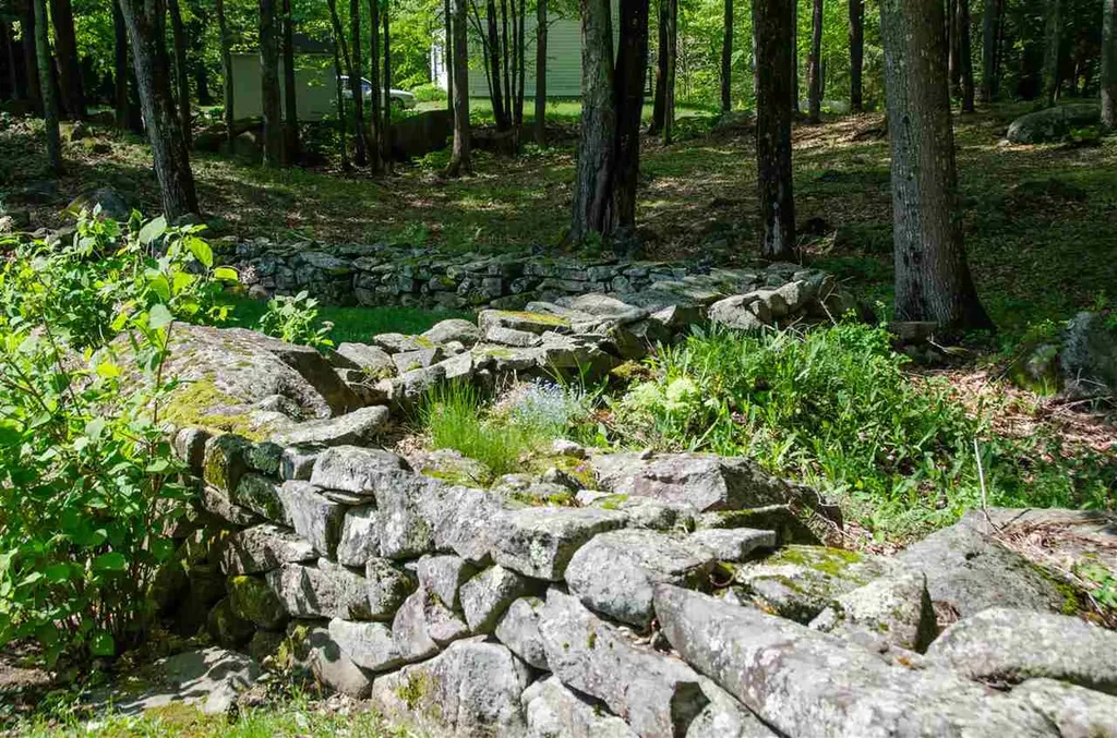 6 Mottau Drive Lyndeborough NH 03082