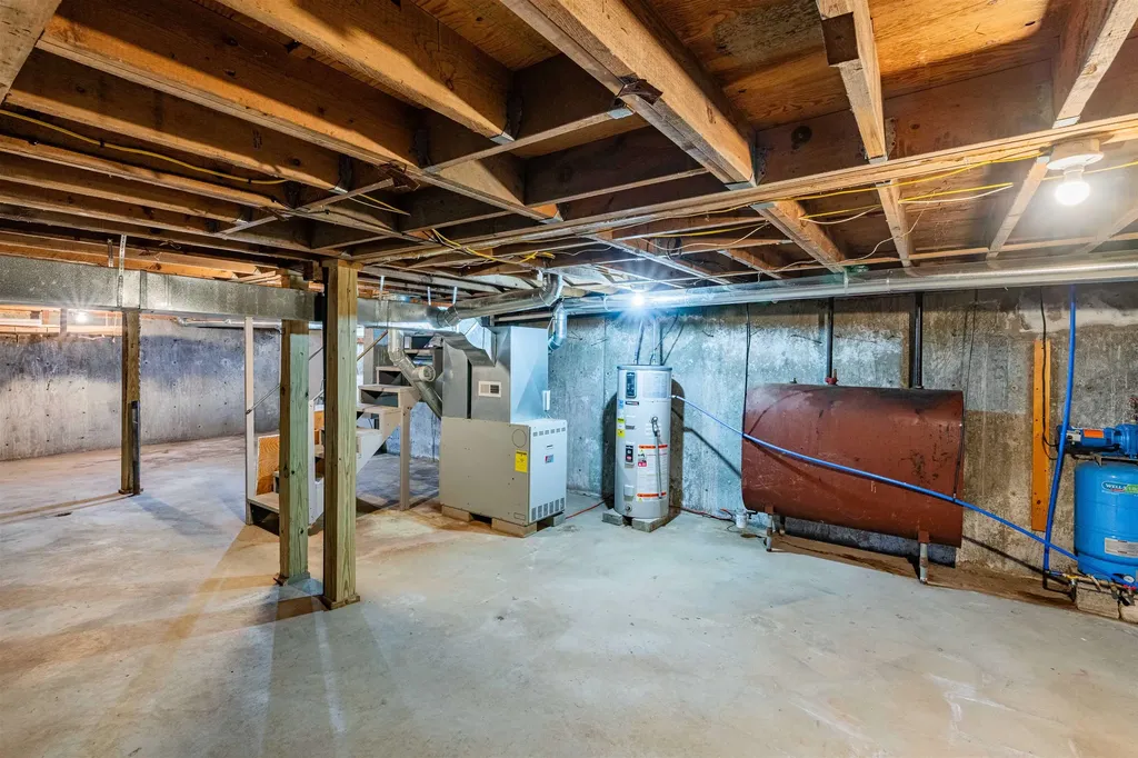 2276 County Road Haverhill NH 03774