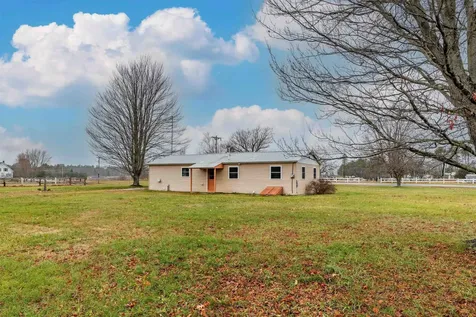 2276 County Road Haverhill NH 03774