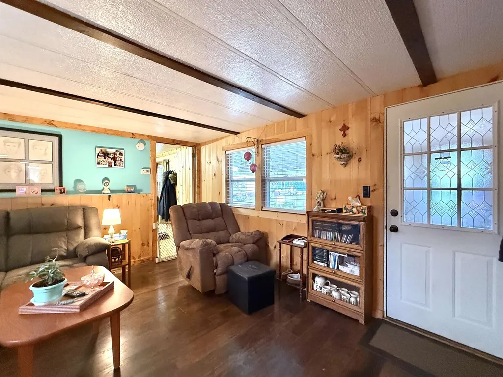 10 1st Street Lancaster NH 03584