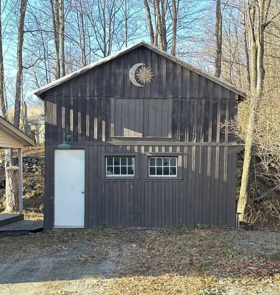 47 Waite Hill Road Pawlet VT 05761