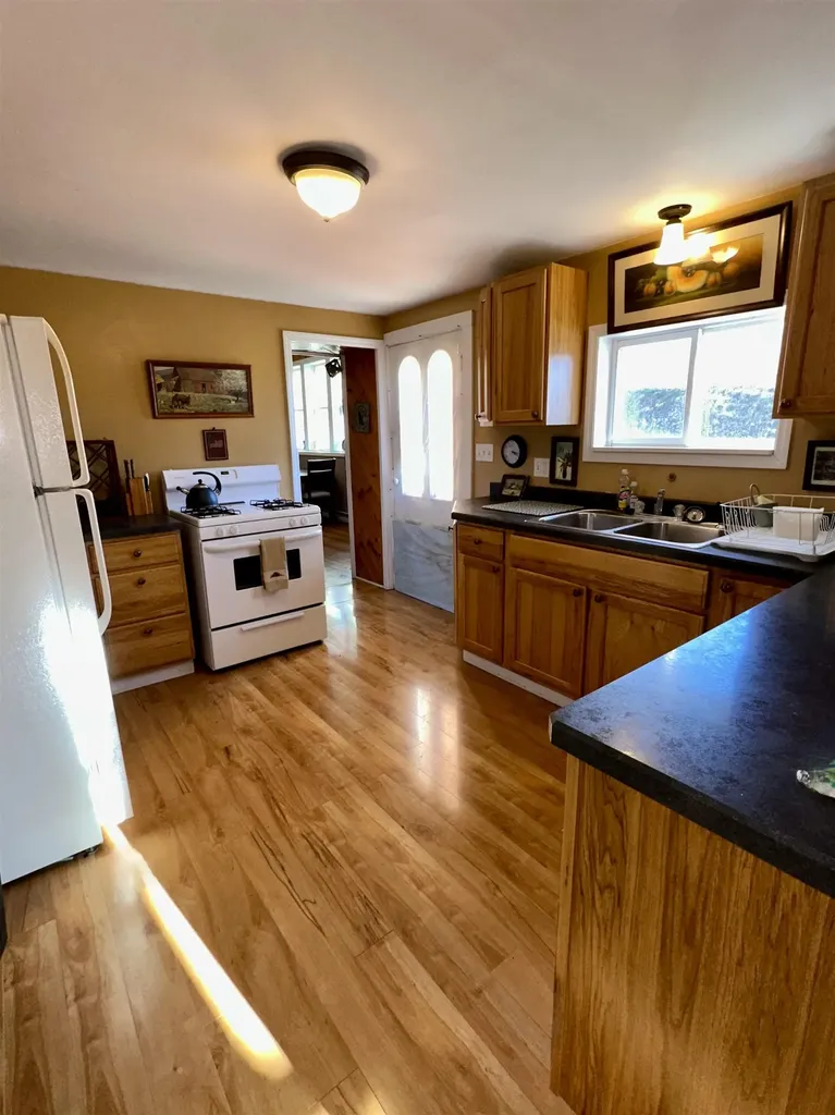 47 Waite Hill Road Pawlet VT 05761