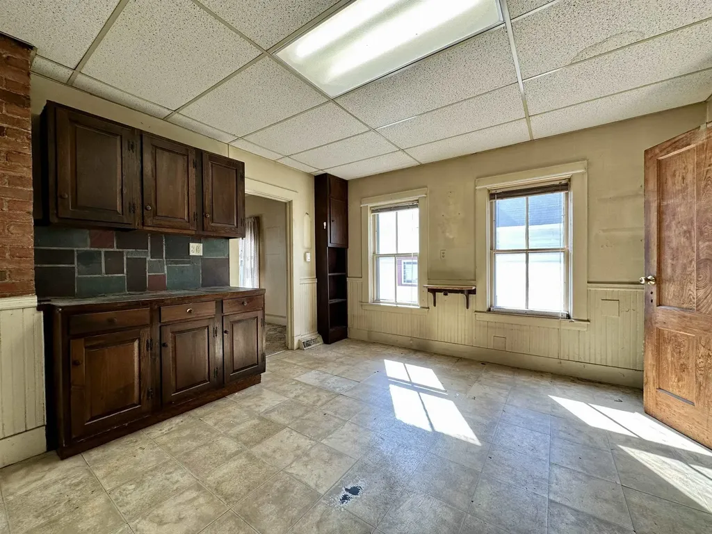 29 Hopkins Street Rutland City VT 05701