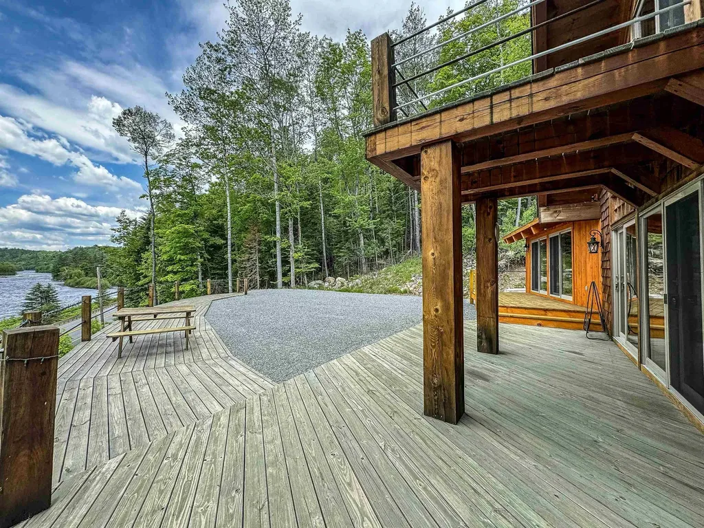 2991 Us Route-201 West Fork Plantation ME 04985