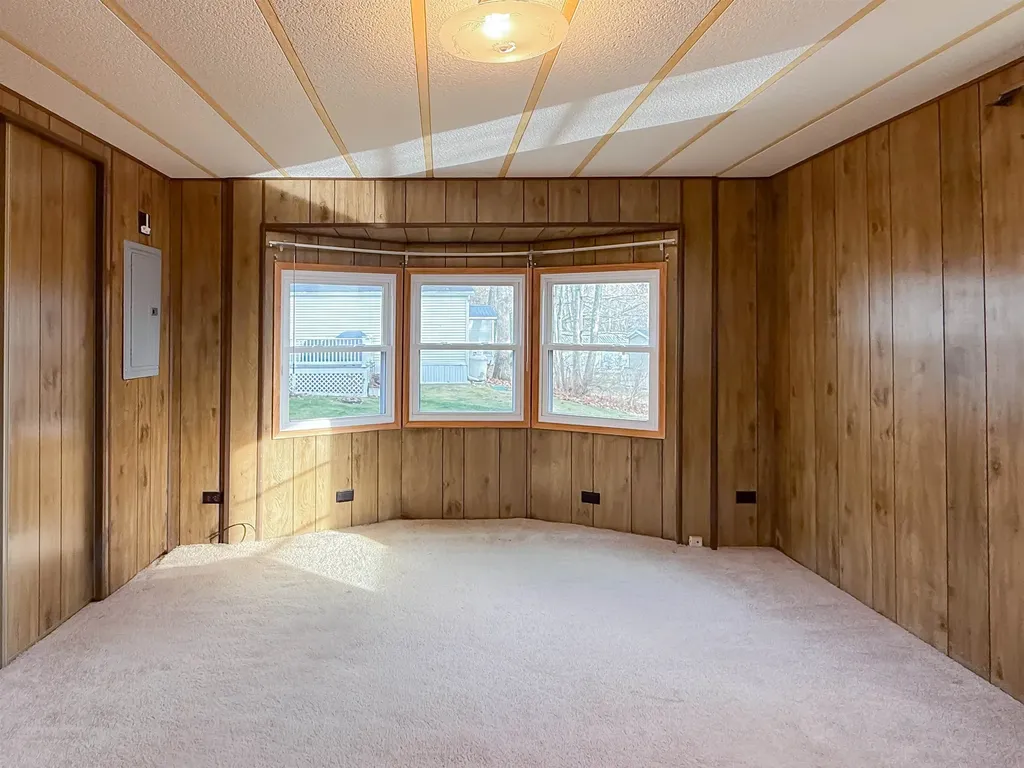 807 Nottingham Drive Exeter NH 03833