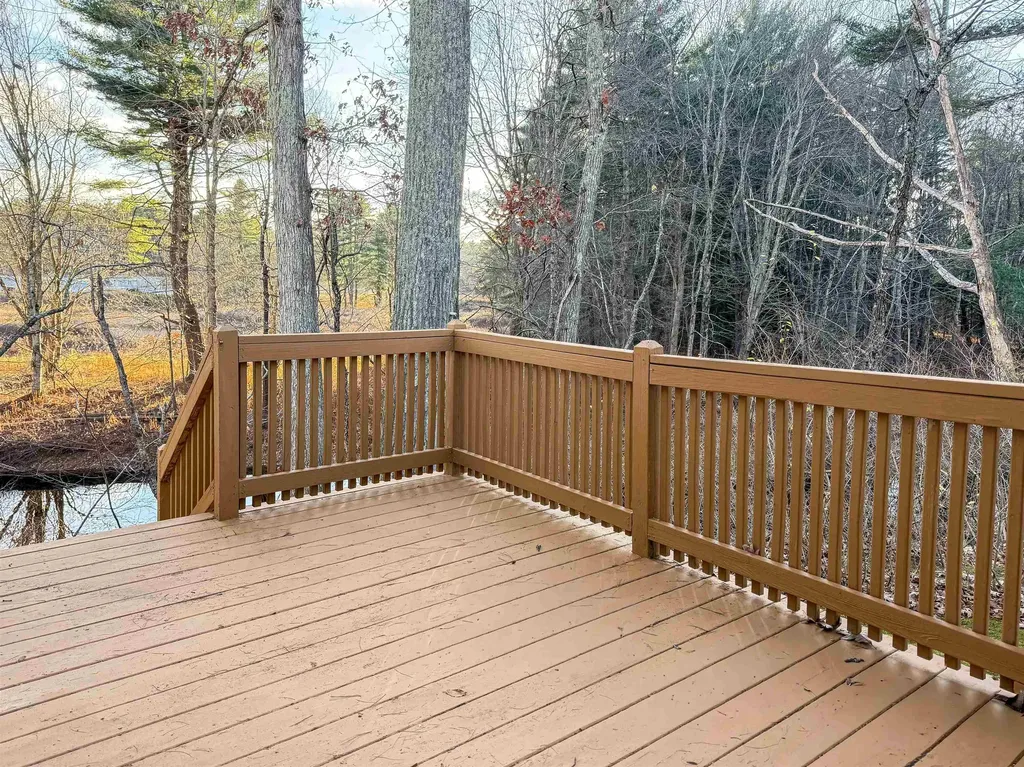 807 Nottingham Drive Exeter NH 03833