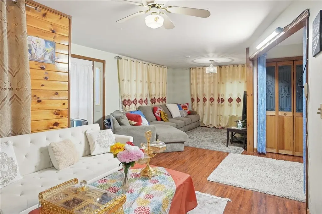 2 Wrisley Street Essex Junction VT 05452
