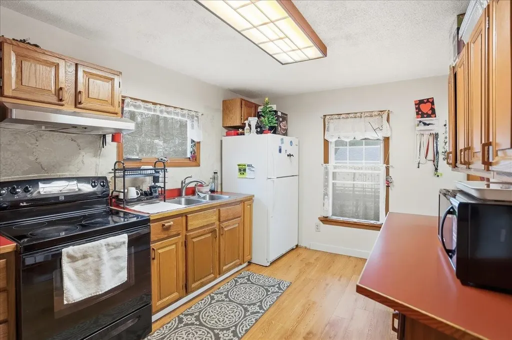 2 Wrisley Street Essex Junction VT 05452