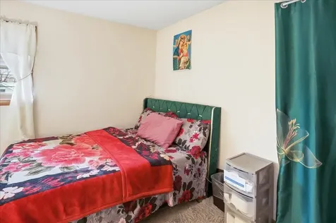 2 Wrisley Street Essex Junction VT 05452