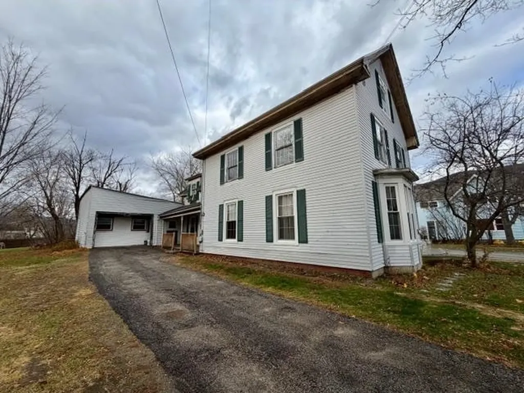 15 Alpine Street Gorham NH 03581