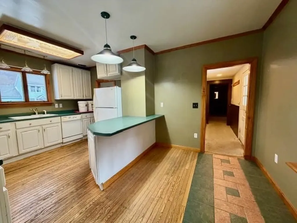 15 Alpine Street Gorham NH 03581