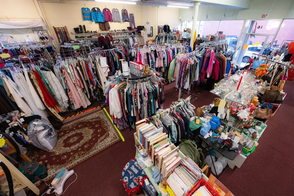 16 Tremont Street Claremont NH 03743