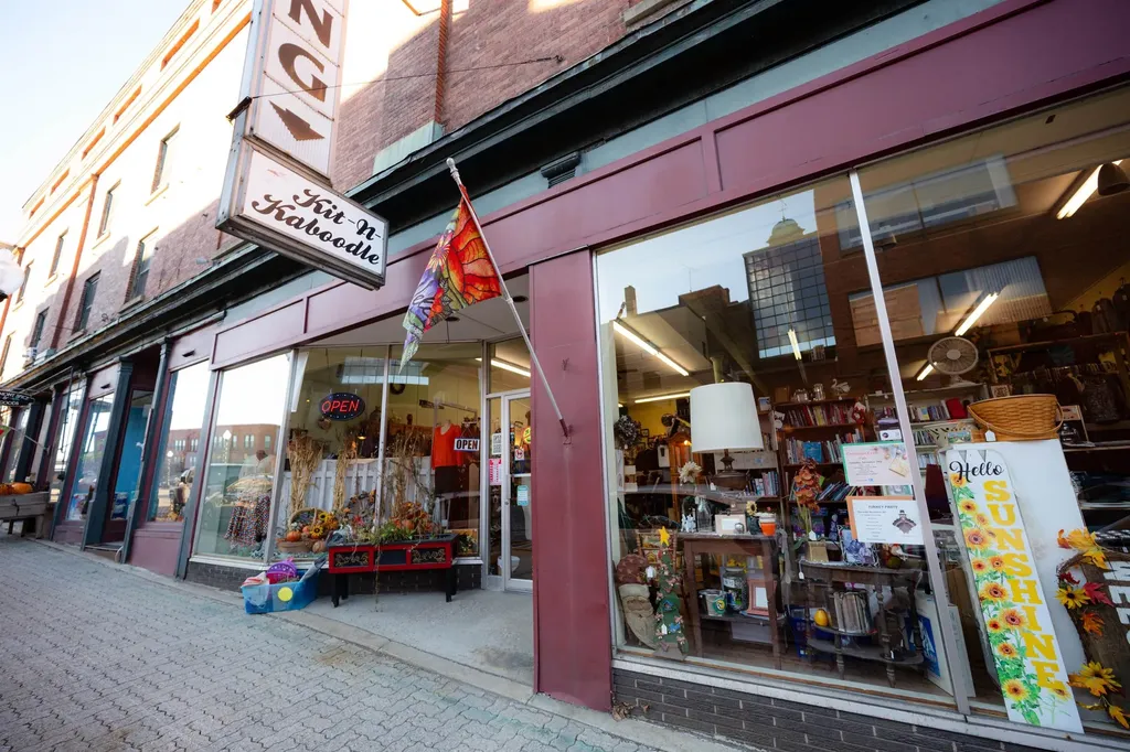 16 Tremont Street Claremont NH 03743