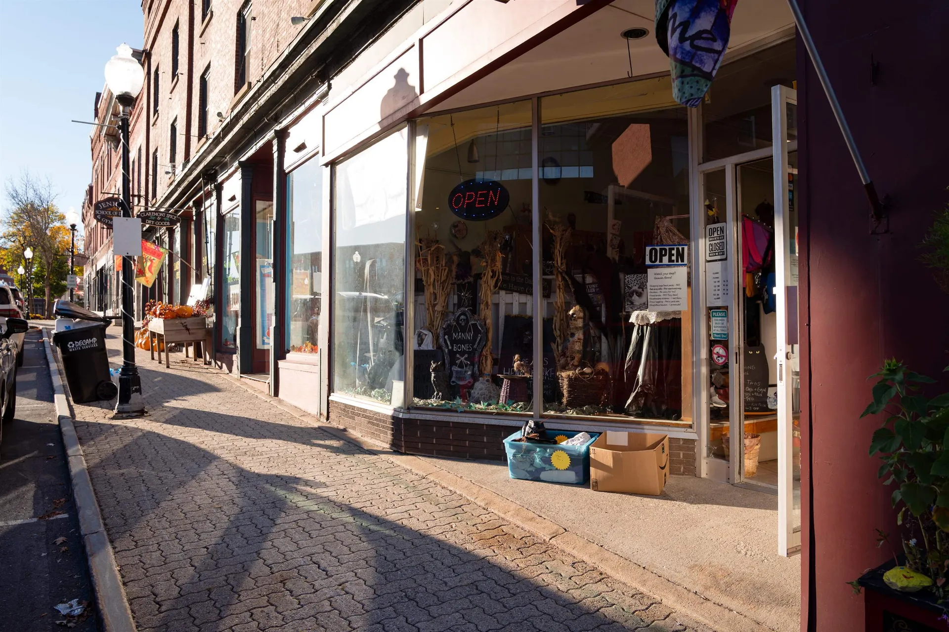 16 Tremont Street Claremont NH 03743