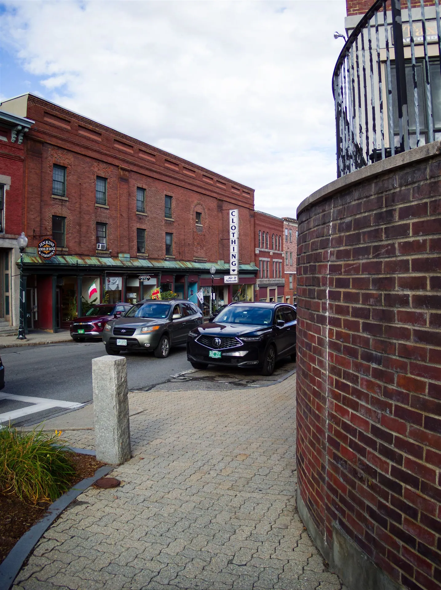 16 Tremont Street Claremont NH 03743