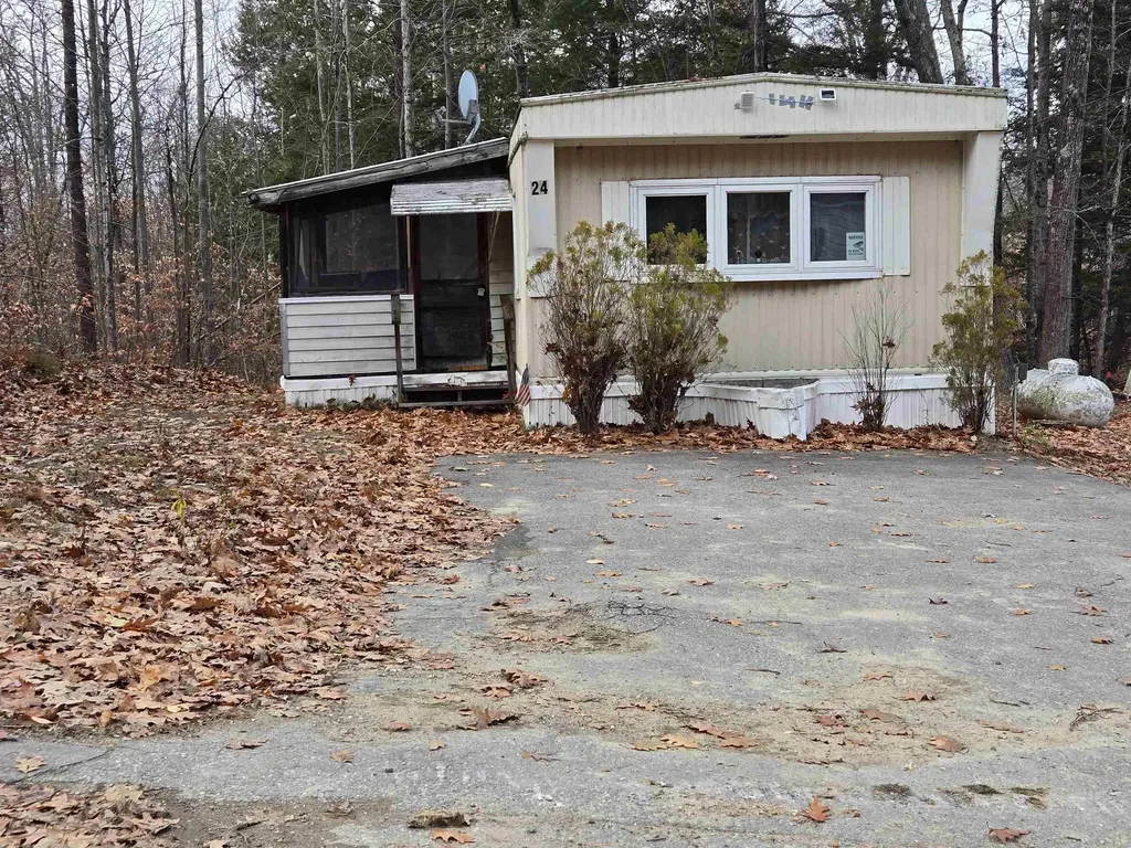 23 Liscomb Circle Gilford NH 03249