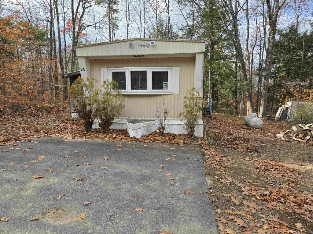 23 Liscomb Circle Gilford NH 03249