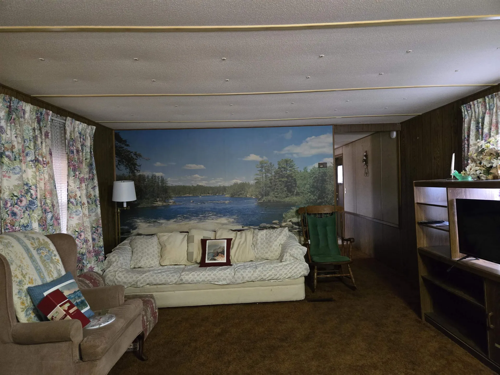 23 Liscomb Circle Gilford NH 03249