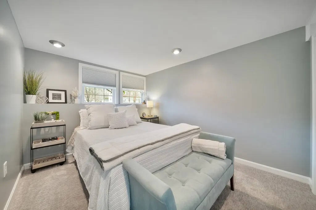 14 Silver Doe Lane Merrimack NH 03054