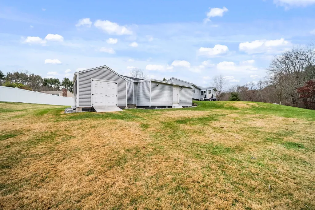 14 Silver Doe Lane Merrimack NH 03054