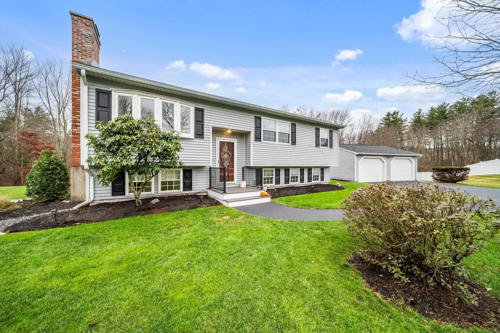 14 Silver Doe Lane Merrimack NH 03054