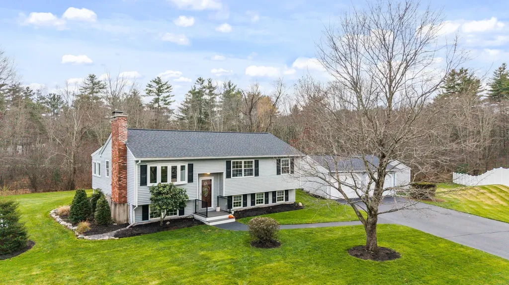 14 Silver Doe Lane Merrimack NH 03054