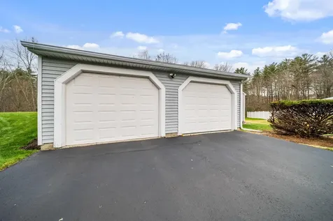 14 Silver Doe Lane Merrimack NH 03054