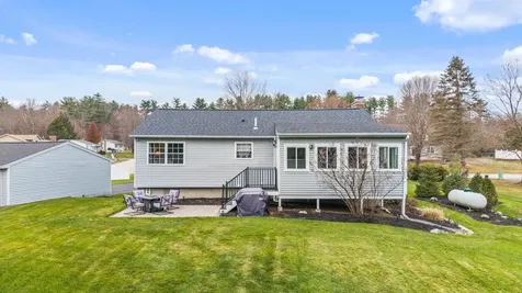 14 Silver Doe Lane Merrimack NH 03054