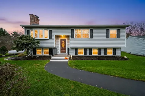 14 Silver Doe Lane Merrimack NH 03054