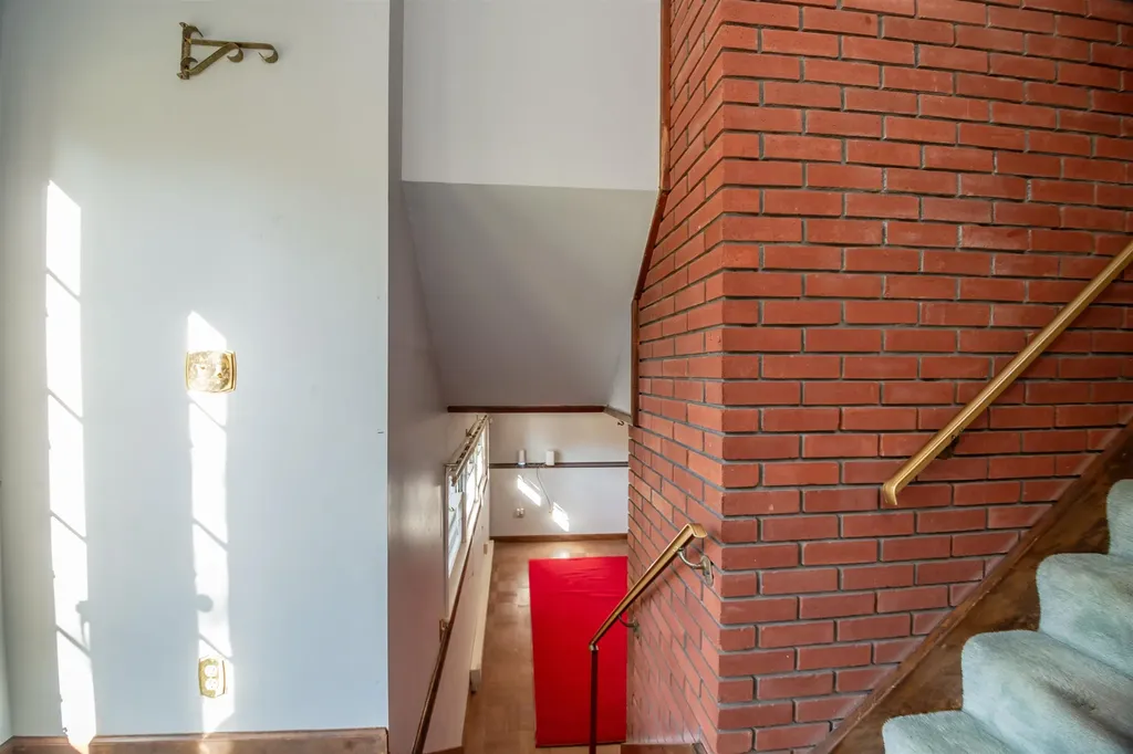 20 Andrews Avenue South Burlington VT 05403