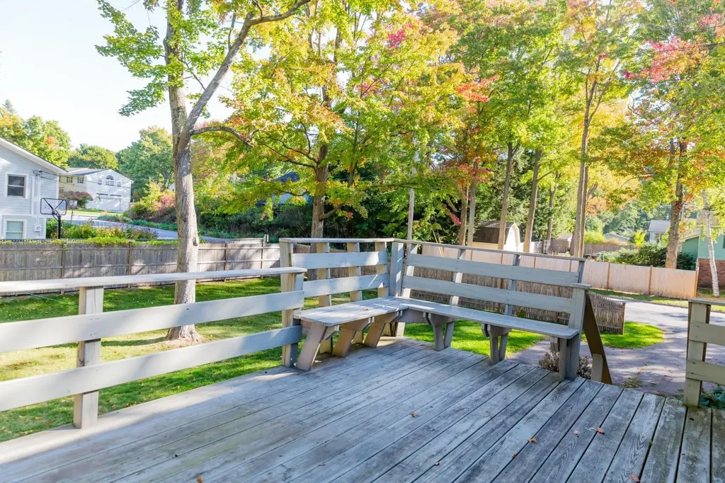 20 Andrews Avenue South Burlington VT 05403