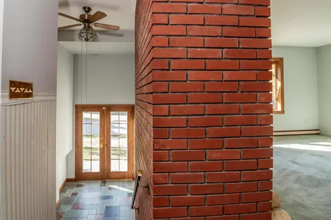 20 Andrews Avenue South Burlington VT 05403