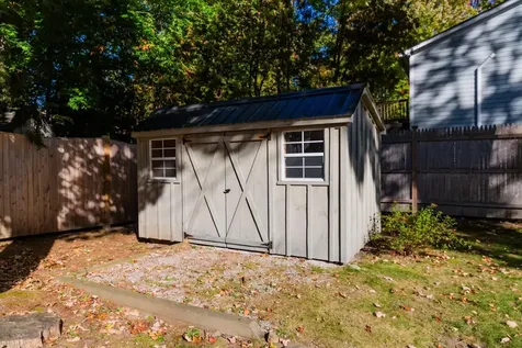 20 Andrews Avenue South Burlington VT 05403