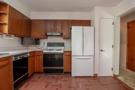 20 Andrews Avenue South Burlington VT 05403