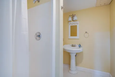 13 Bear Hill Road Windham NH 03087