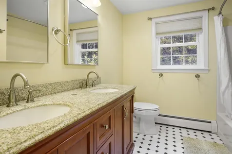 13 Bear Hill Road Windham NH 03087