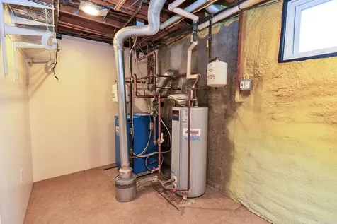 5 Fernwood Drive Merrimack NH 03054