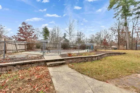 5 Fernwood Drive Merrimack NH 03054