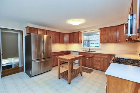 5 Fernwood Drive Merrimack NH 03054