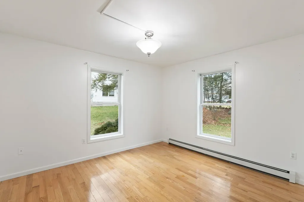 115 Country Hill Brattleboro VT 05301