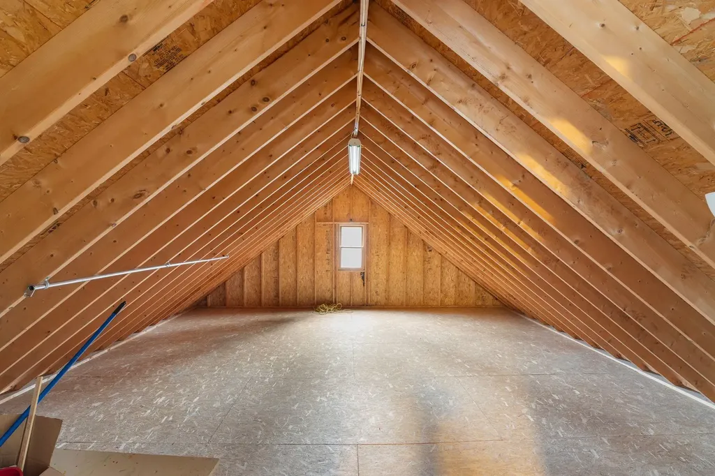 115 Country Hill Brattleboro VT 05301