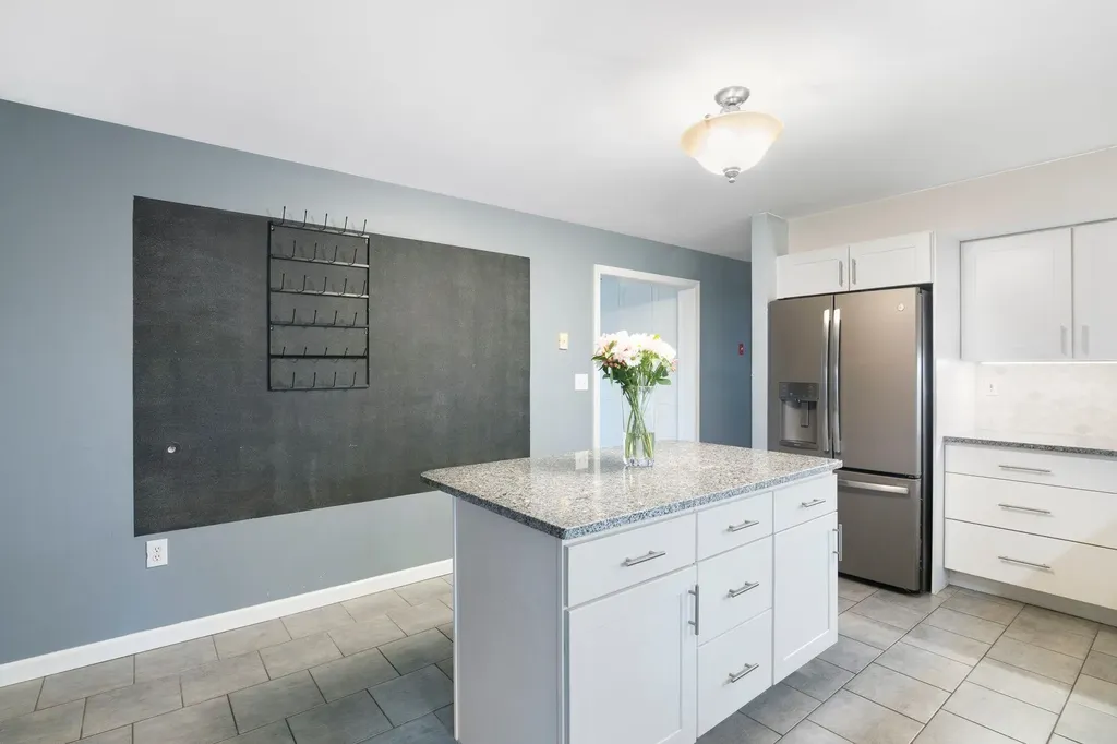 115 Country Hill Brattleboro VT 05301