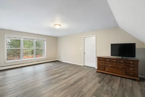 115 Country Hill Brattleboro VT 05301