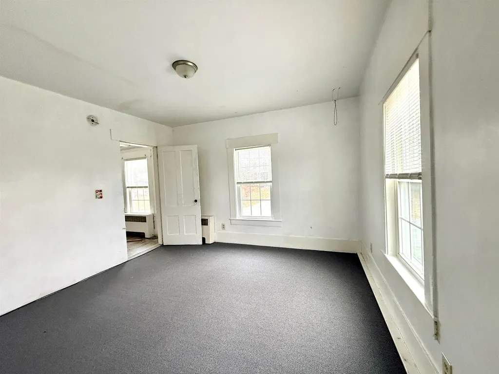 56 Jefferson Road Whitefield NH 03598