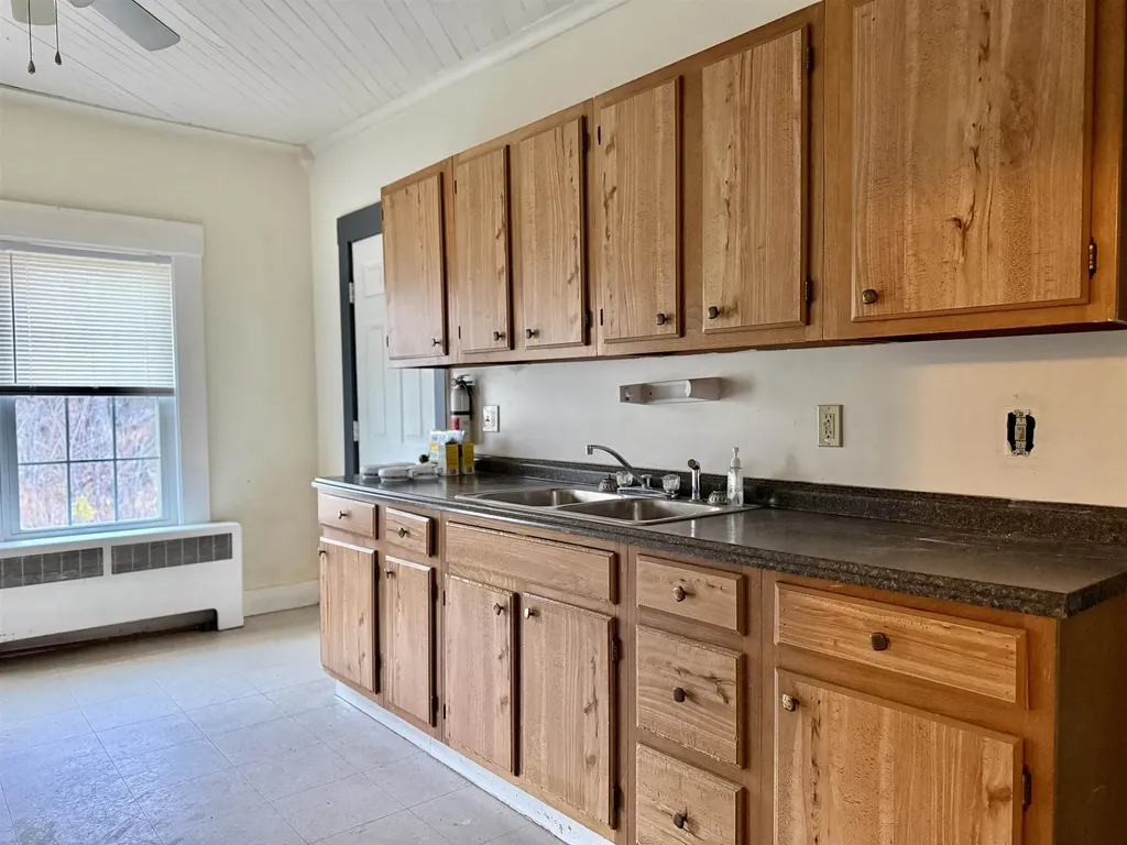 56 Jefferson Road Whitefield NH 03598